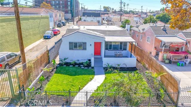 1814 W 68th Street, Los Angeles, CA 90047