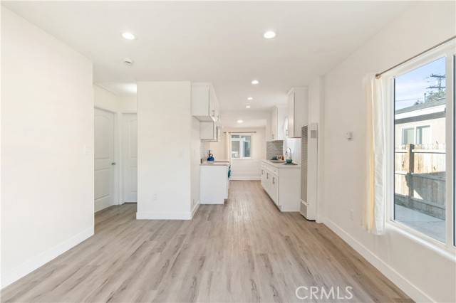 Compton, CA 90222,734 W 139th Street