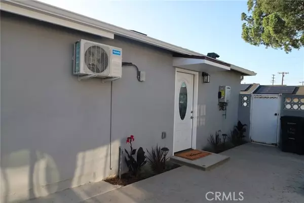 Downey, CA 90241,11824 Pruess Avenue #A