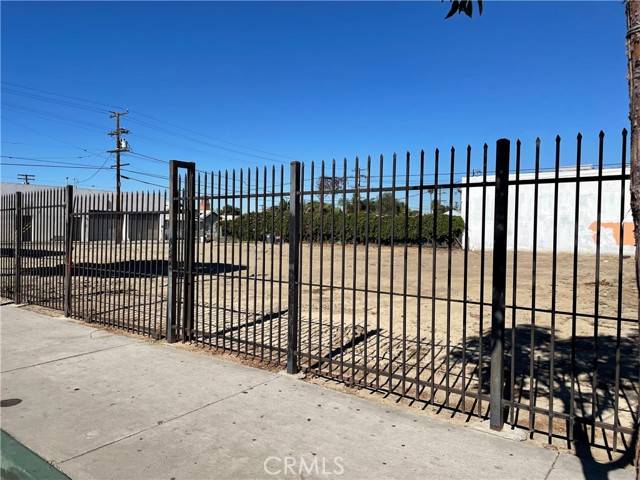 801 E Compton, Rancho Dominguez, CA 90220