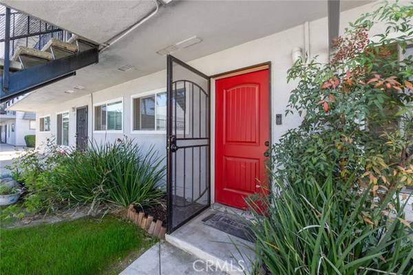 Long Beach, CA 90805,5530 Ackerfield Avenue #502