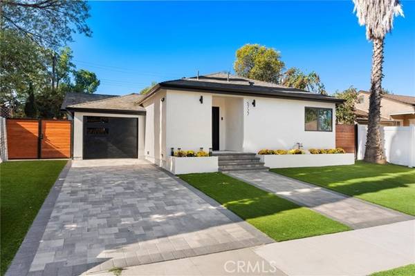 5727 Newcastle Avenue, Encino, CA 91316