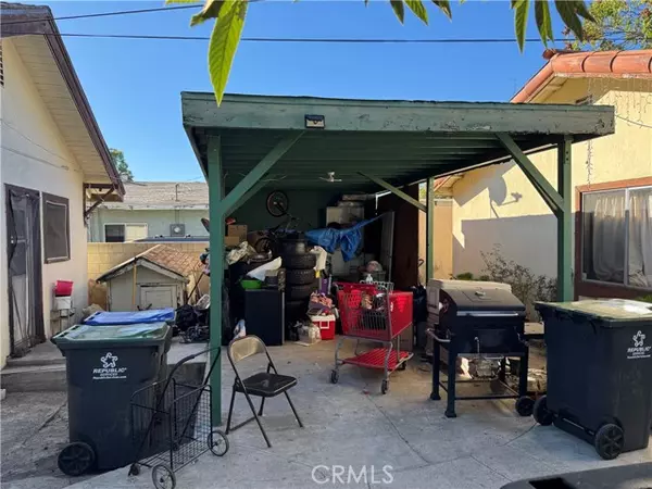 Santa Ana, CA 92703,1009 W Myrtle Street