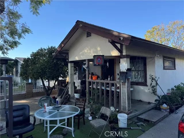 Santa Ana, CA 92703,1009 W Myrtle Street