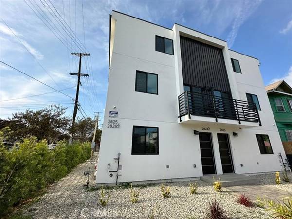 2823 Maple Avenue, Los Angeles, CA 90011