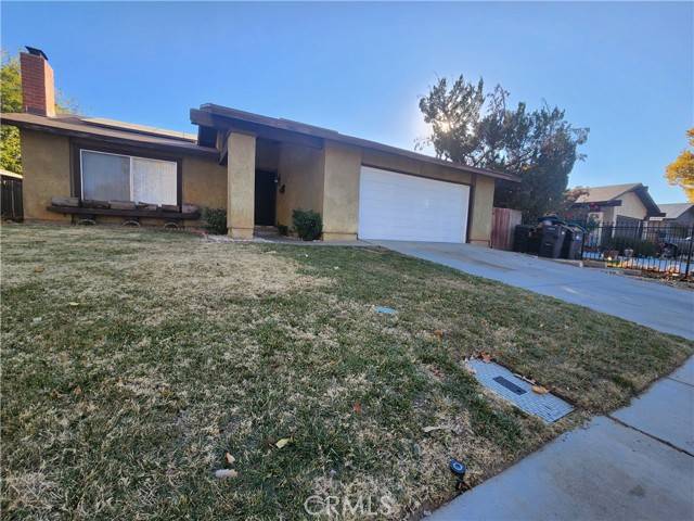 630 E Avenue J4, Lancaster, CA 93535