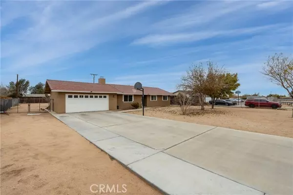 10520 Balsa Street, Apple Valley, CA 92308