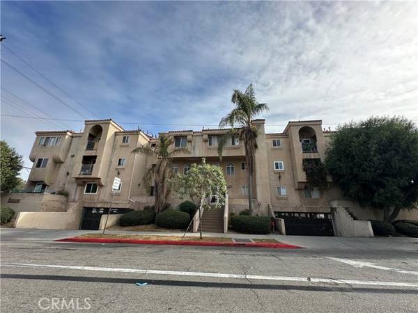 6100 Rugby Avenue #207, Huntington Park, CA 90255