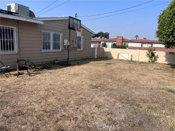 Compton, CA 90220,500 S Clymar Avenue