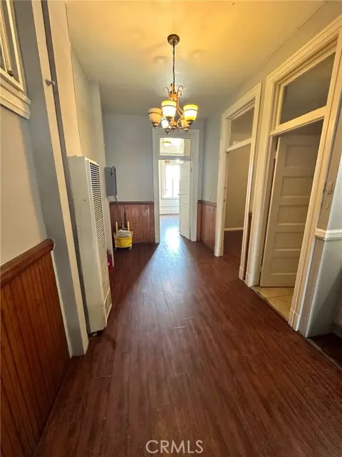 738 san pedro, Los Angeles, CA 90014