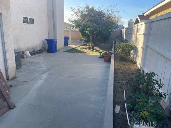 Fontana, CA 92336,7600 Jacaranda