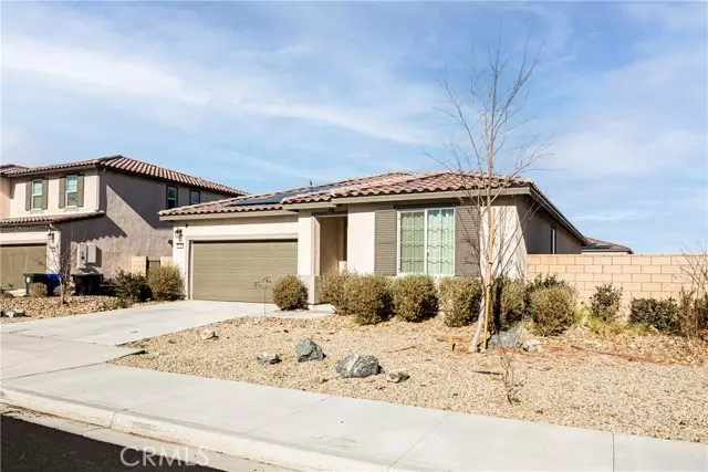 12438 Pinos Verde Lane, Victorville, CA 92392