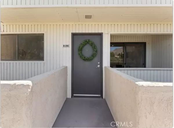 Palm Springs, CA 92262,2820 N Arcadia Court #206