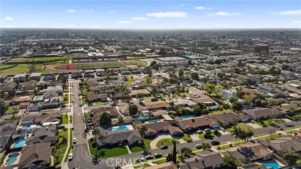 Downey, CA 90241,8645 Muller Street