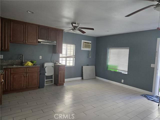 Downey, CA 90241,12265 Woodruff #10