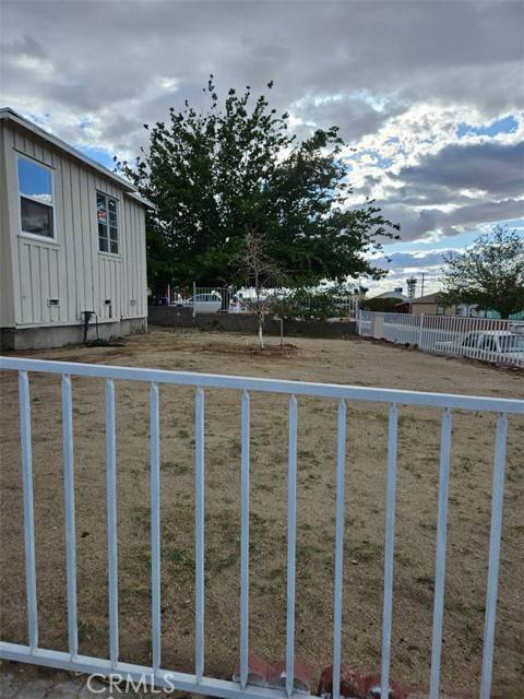 1100 W Buena Vista Street, Barstow, CA 92311