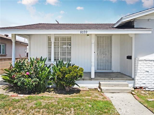 Downey, CA 90241,8039 4th Street
