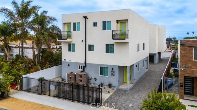 1643 W 82nd Street, Los Angeles, CA 90047