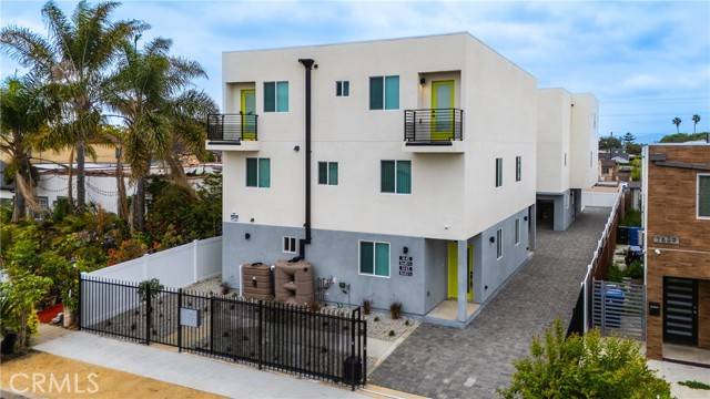1643 W 82nd Street, Los Angeles, CA 90047
