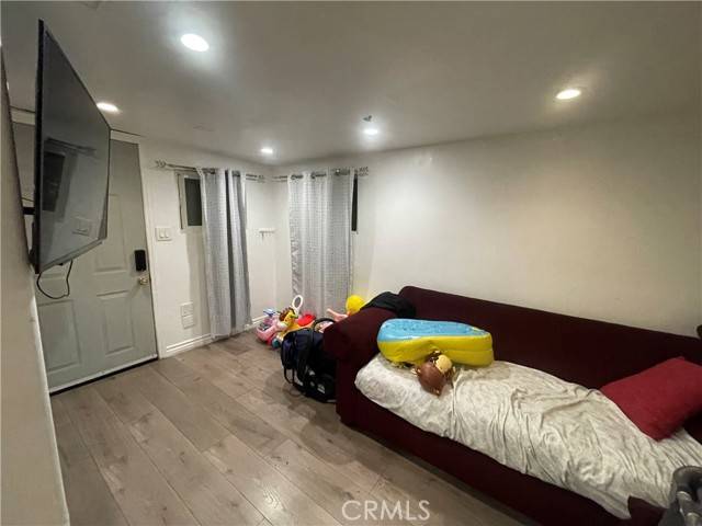 Bell, CA 90201,4874 Gage #152