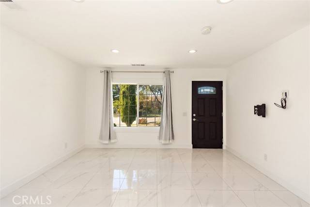 1473 N Iris Avenue, Rialto, CA 92376
