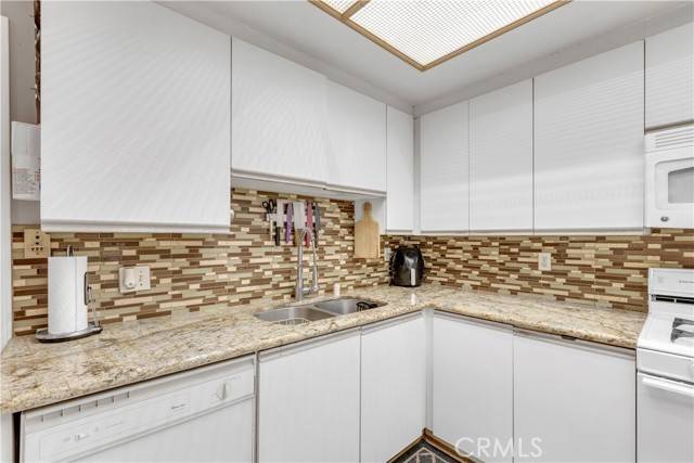 Los Angeles, CA 90024,10511 Ashton Avenue #101