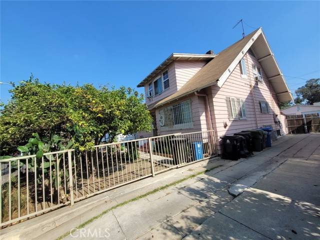 2920 Van Buren Place, Los Angeles, CA 90007
