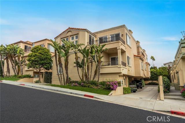 710 11th Street, Hermosa Beach, CA 90254
