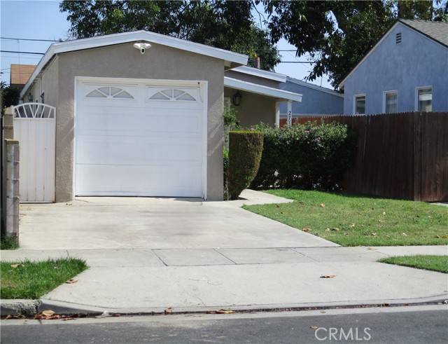 2713 E Monroe Street, Long Beach, CA 90810