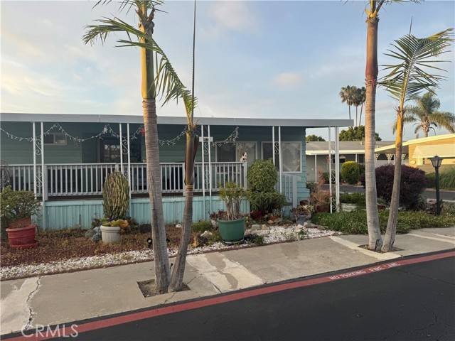 Huntington Beach, CA 92646,19361 Brookhurst #21