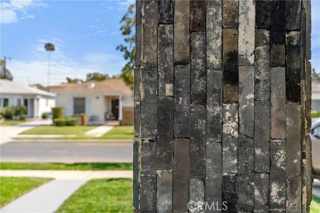 Los Angeles, CA 90008,3927 Welland Avenue