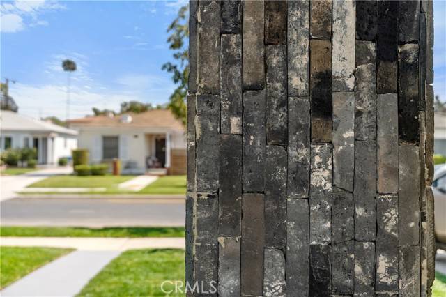 Los Angeles, CA 90008,3927 Welland Avenue