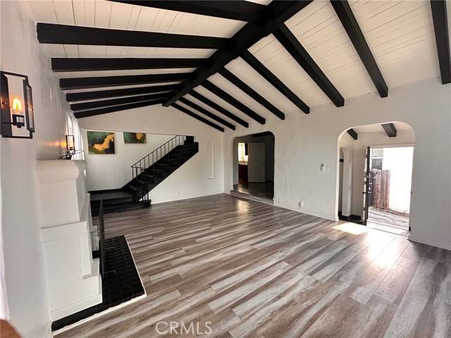 Los Angeles, CA 90043,3208 W 74th Street