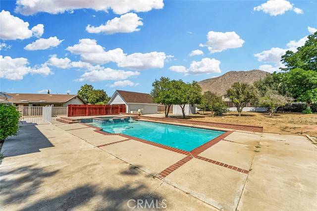 Grand Terrace, CA 92313,12887 Mount Vernon Avenue
