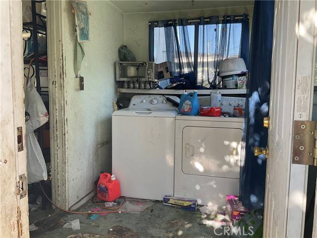 Long Beach, CA 90805,1330 E 56Th Street