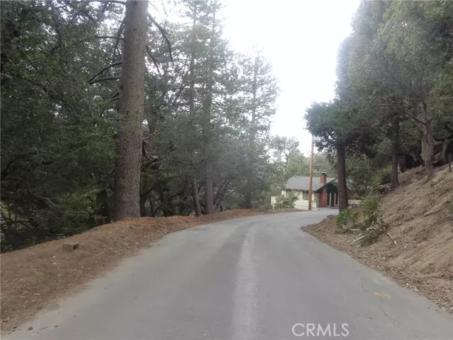 Crestline, CA 92325,16 Valle