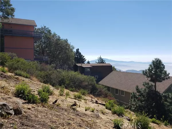 Crestline, CA 92325,25134 Grandview