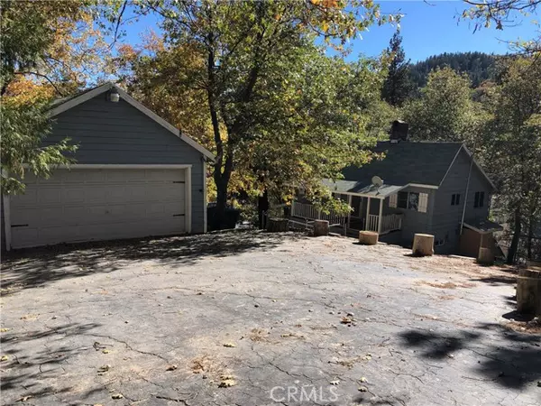 Crestline, CA 92325,23751 Hillside Drive