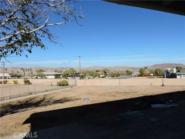 7724 Megan Court, Yucca Valley, CA 92284