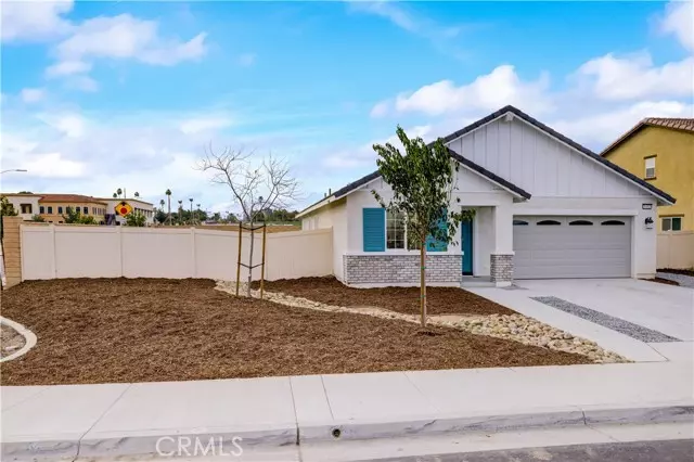 1102 Vista Montana, San Jacinto, CA 92582