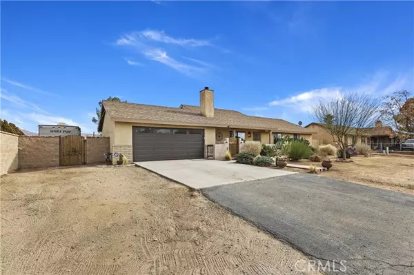 13093 Topock Road, Apple Valley, CA 92308