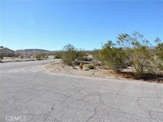 Yucca Valley, CA 92284,4482 Anita