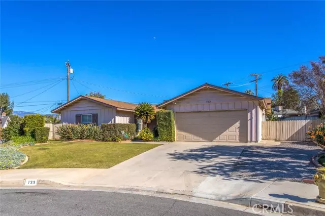 733 Greenwood Court, Redlands, CA 92373