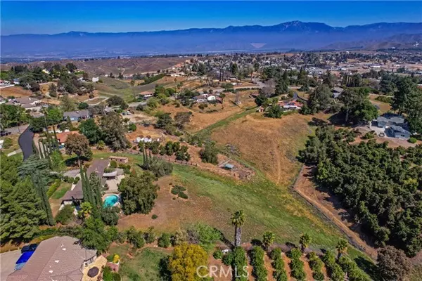 Redlands, CA 92373,12865 South Lane