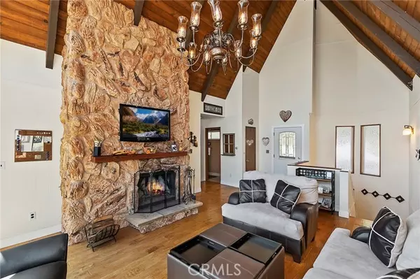 Lake Arrowhead, CA 92352,997 Nadelhorn Drive