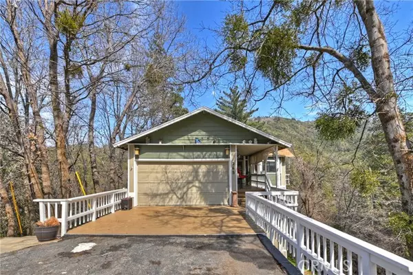 345 Dorn Drive, Crestline, CA 92325