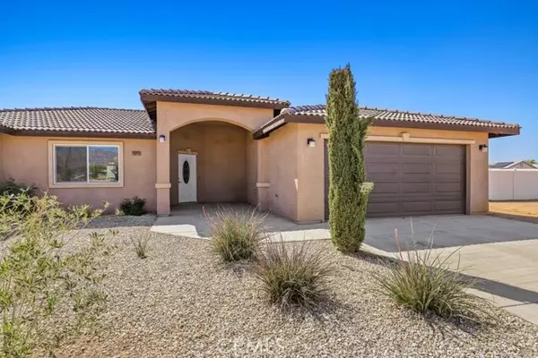 14920 Tonikan Road, Apple Valley, CA 92307