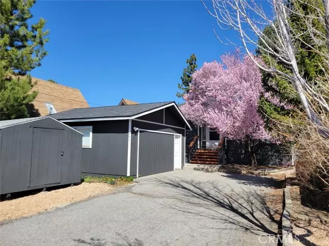 531 Georgia Street, Big Bear Lake, CA 92315