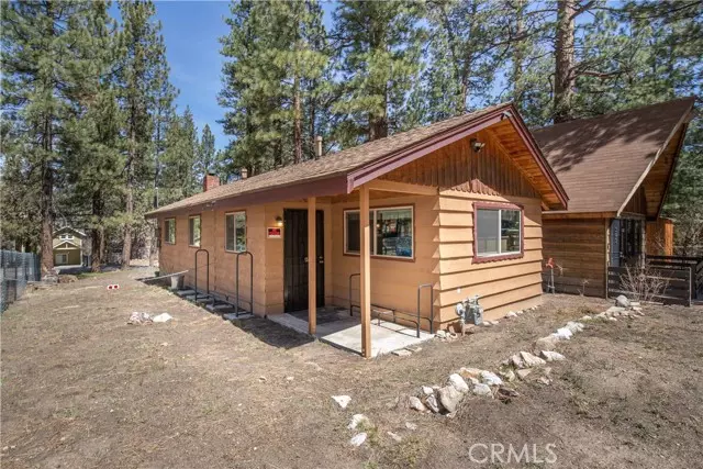 428 W Aeroplane Boulevard, Big Bear City, CA 92314