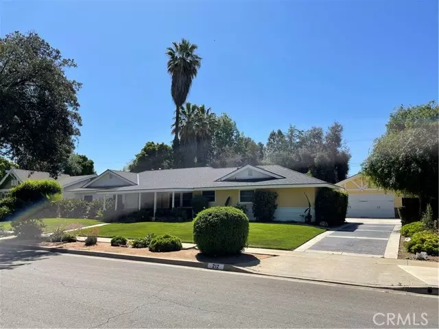 212 Anita Court, Redlands, CA 92373